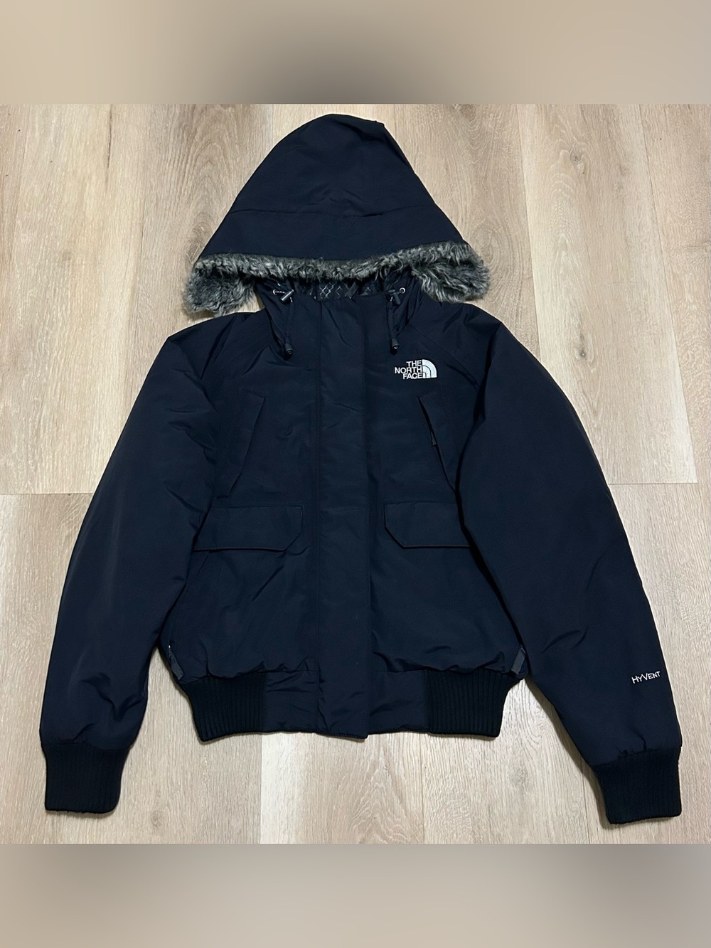 The North Face Hyvent Bomber Jacket Women’s Small